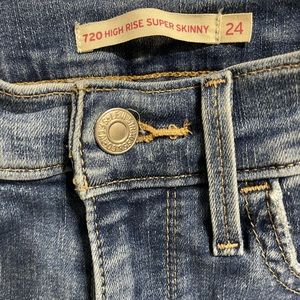 Levi’s 720 high rise jeans